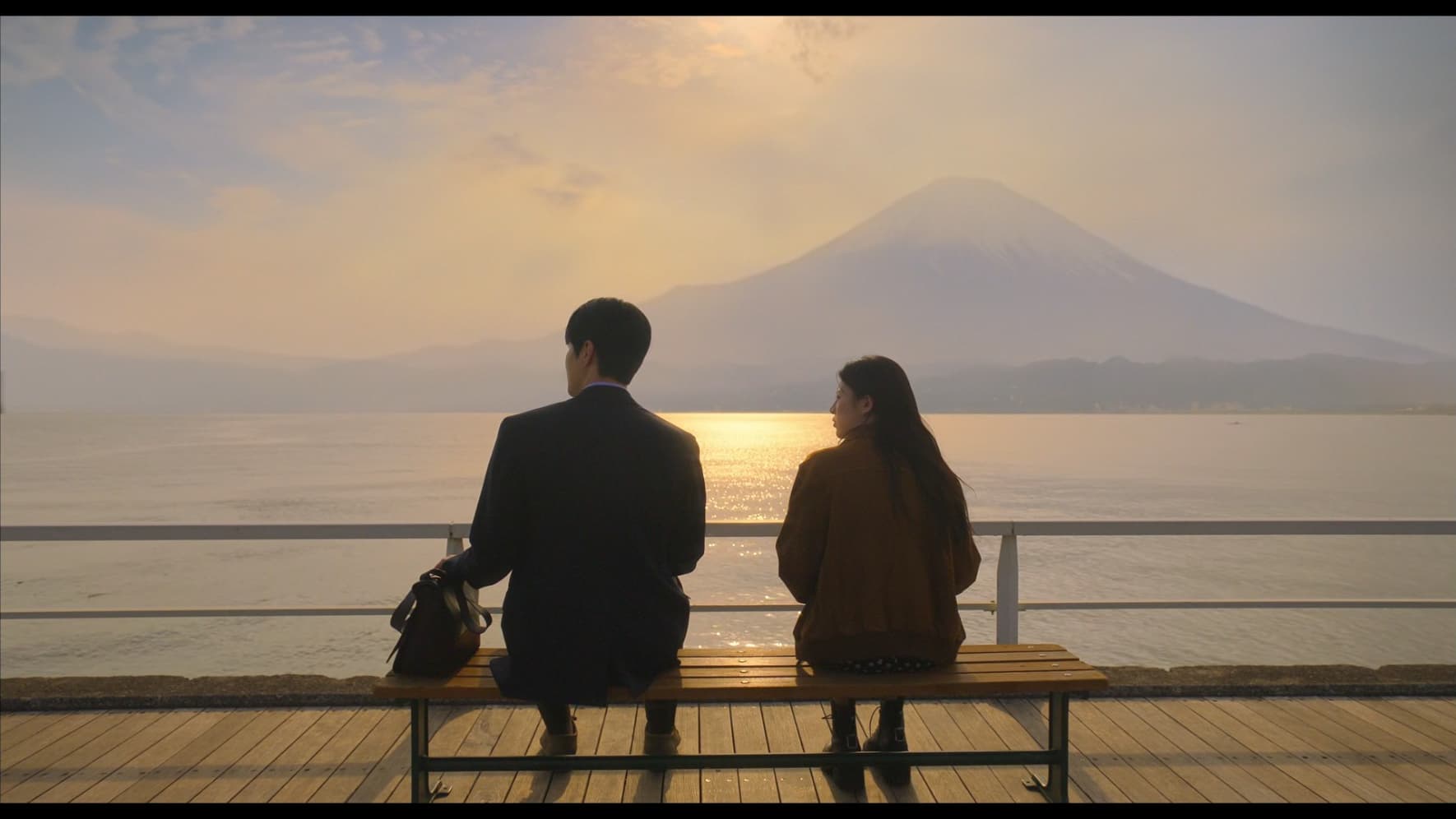 愛情怎麼翻譯? at 片瀬漁港白燈台